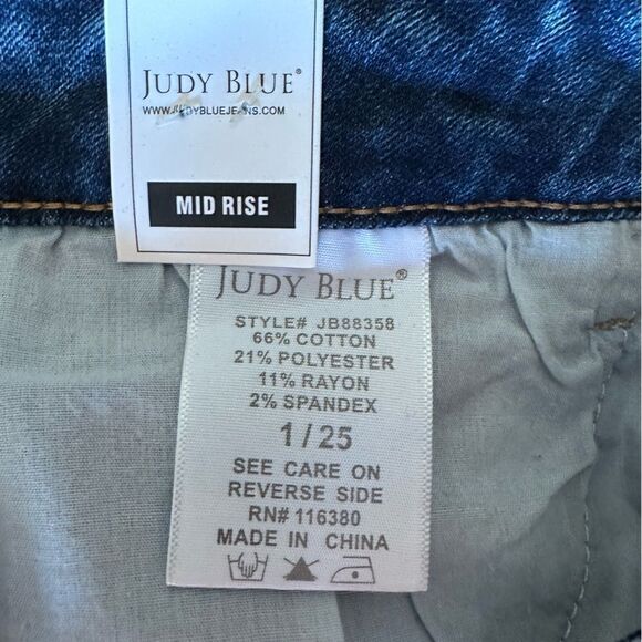 Judy Blue Plaid Cuff Midrise Slim fit boyfriend Jeans - Size 1/25 NWT - Picture 10 of 10